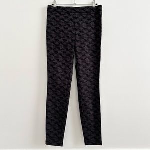 NWT Calvin Klein Pull On Camo Skinny Ankle Pants in Black / Grey size Small Work